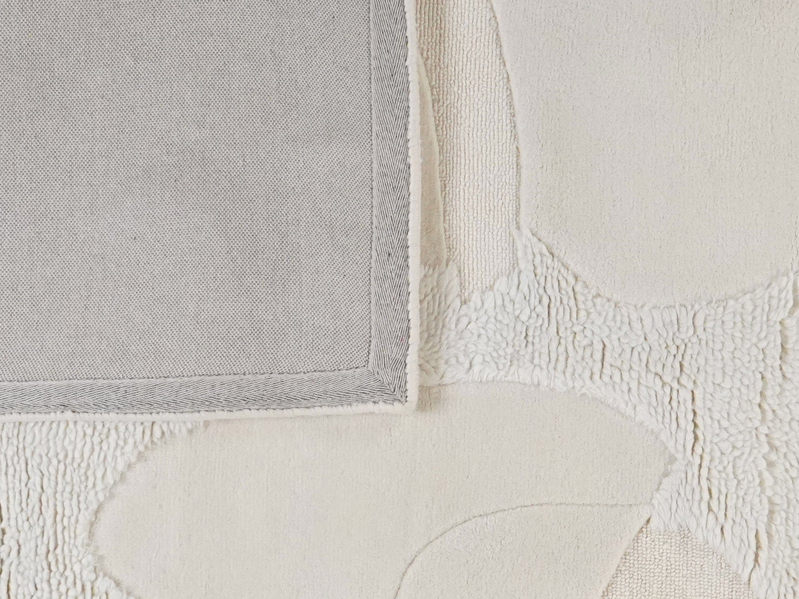 Desert Dune — Hand-knotted, 170x240 cm, Beige, 100% Virgin Wool | View 3