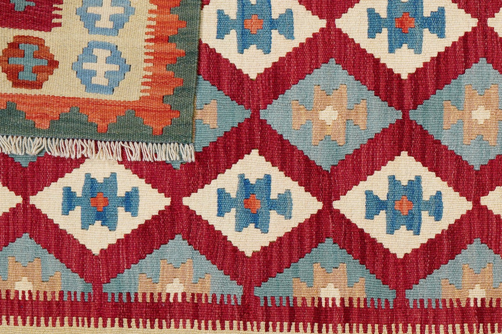 Kelim Gashgai — Handmade, 123x175 cm, Red, 100% Virgin Wool | View 6