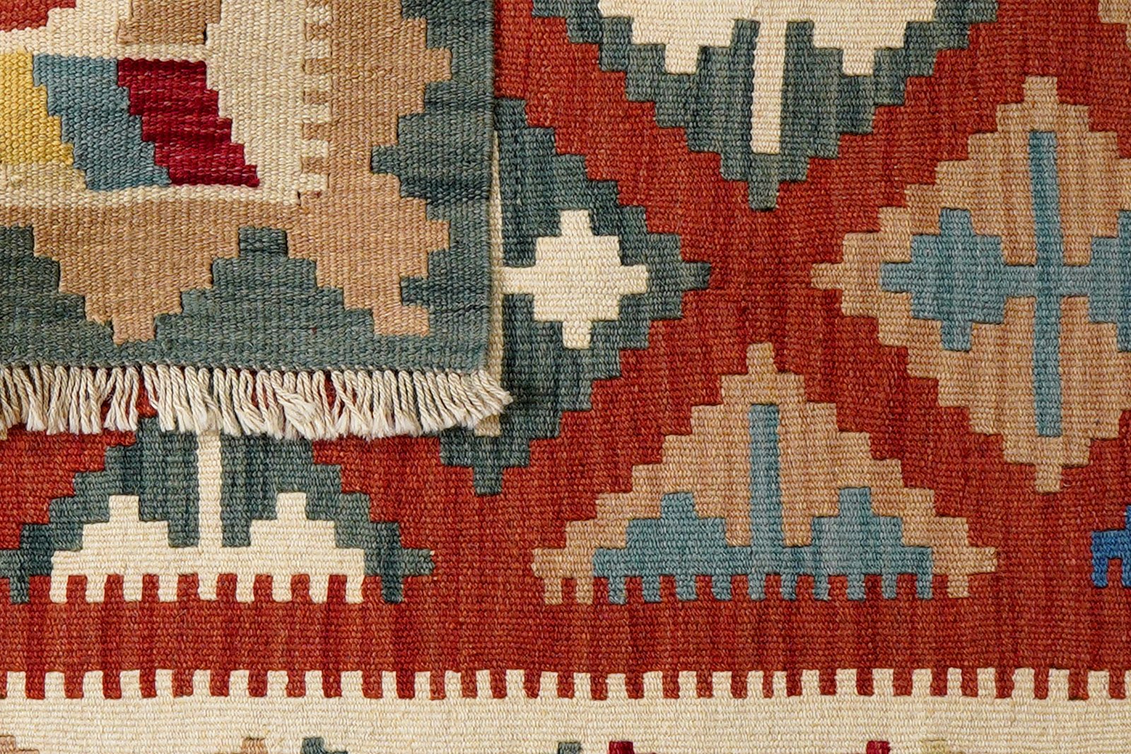 Kelim Gashgai — Handmade, 85x127 cm, Red, 100% Virgin Wool | View 6