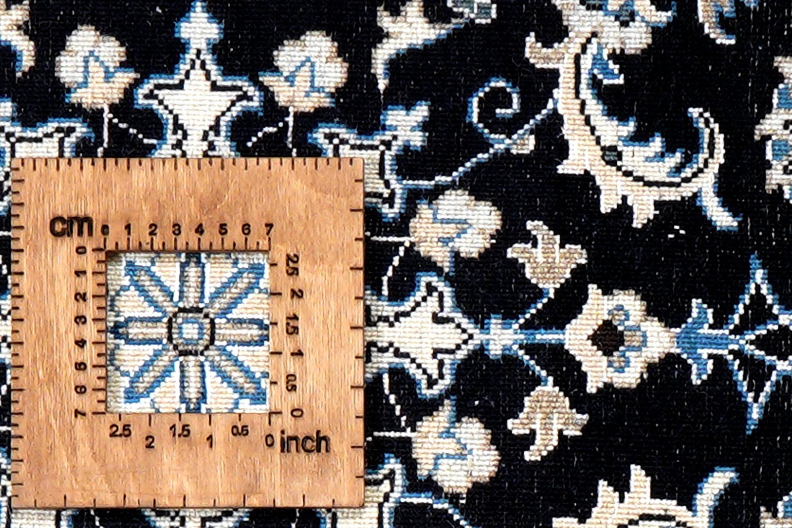 Nain 12La — Hand-knotted, 58x87 cm, Blue, 100% Virgin Wool | View 8