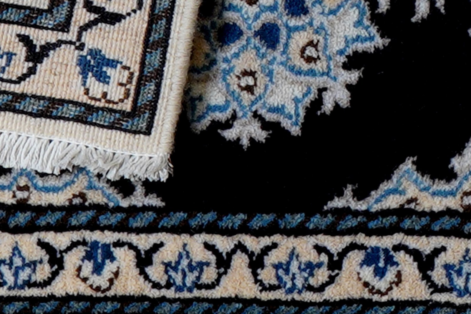 Nain 12La — Hand-knotted, 41x61 cm, Blue, 100% Virgin Wool | View 7