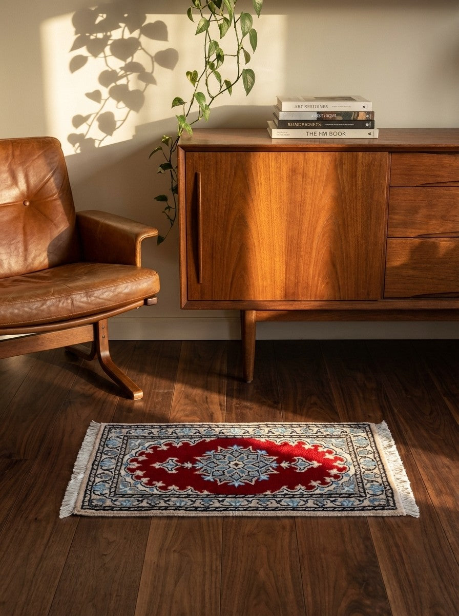 Nain 12La — Hand-knotted, 39x59 cm, Multicolor, 100% Virgin Wool | Back view