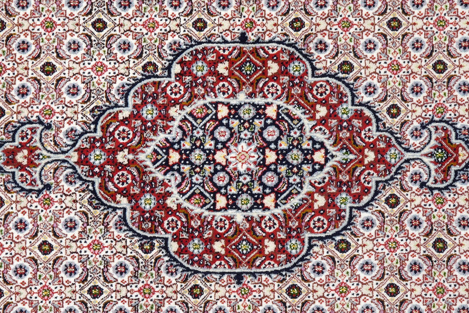 Moud Mahi — Hand-knotted, 150x201 cm, Beige, 100% Virgin Wool | View 6