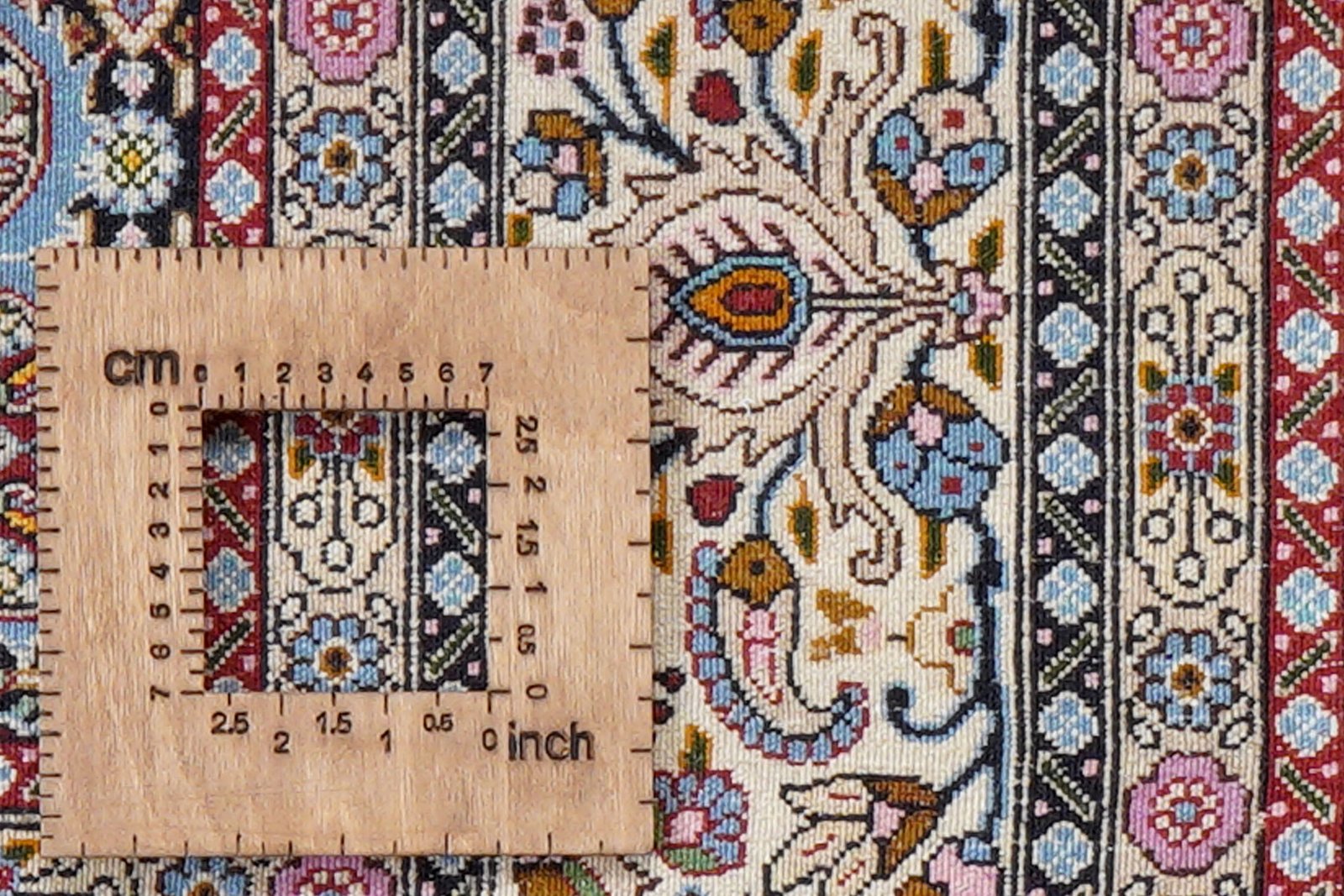 Moud Mahi — Hand-knotted, 143x193 cm, Beige, 100% Virgin Wool | View 8