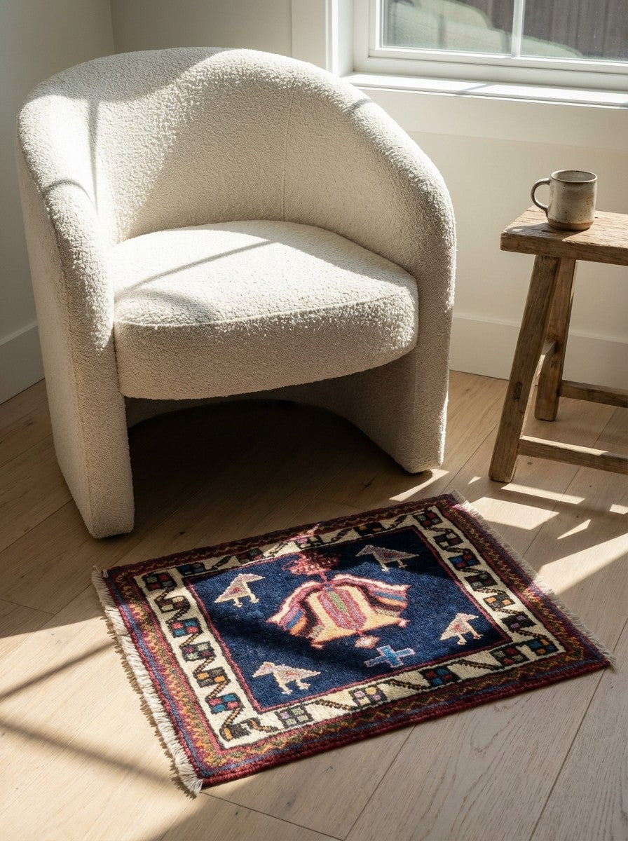 Afshar — Hand-knotted, 44x34 cm, Blue, 100% Virgin Wool | Detail view