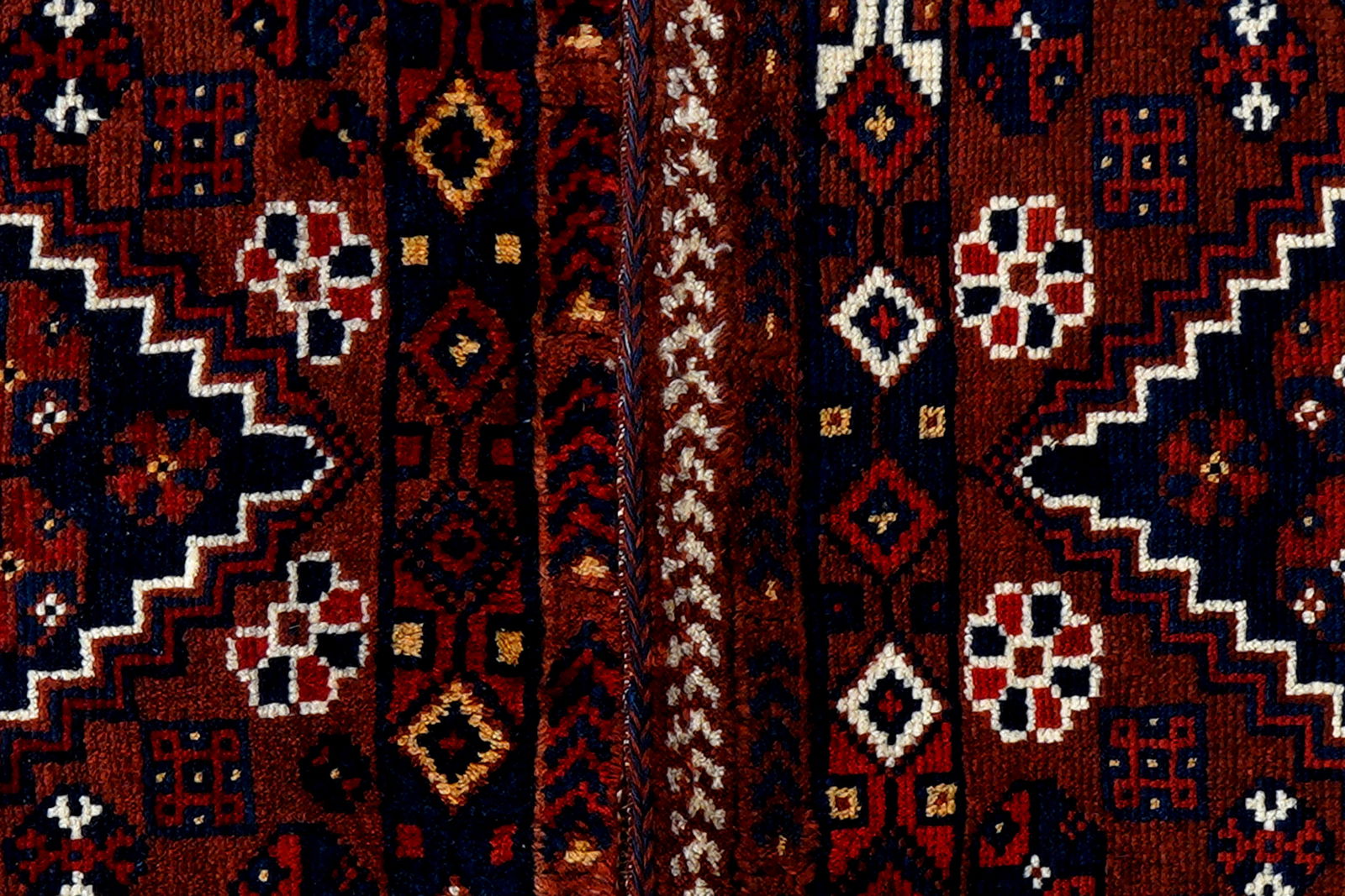 Khorjin — Handgefertigt, 123x69 cm, Bunt, 100% Virgin Wool | View 6