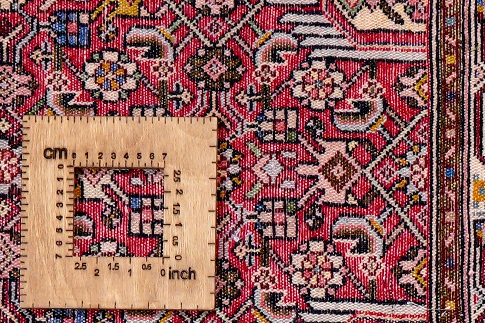Assadabad — Hand-knotted, 77x201 cm, Red, 100% Virgin Wool | View 8