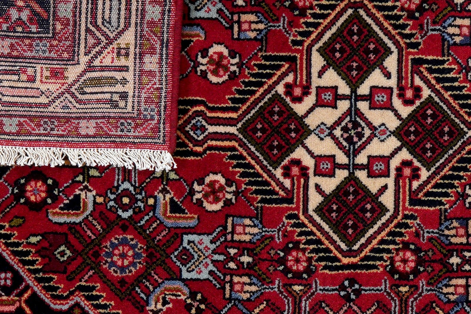 Assadabad — Hand-knotted, 81x130 cm, Red, 100% Virgin Wool | View 7