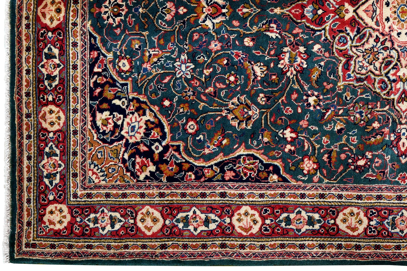 Sarough — Hand-knotted, 133x201 cm, Green, 100% Virgin Wool | View 3