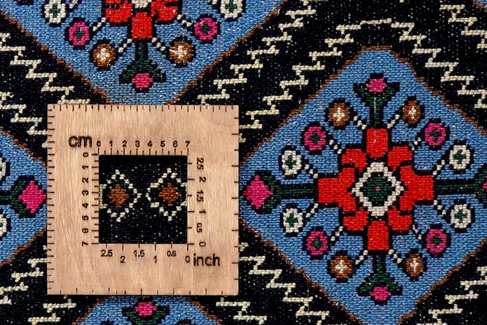 Hamadan — Hand-knotted, 57x94 cm, Blue, 100% Virgin Wool | View 8