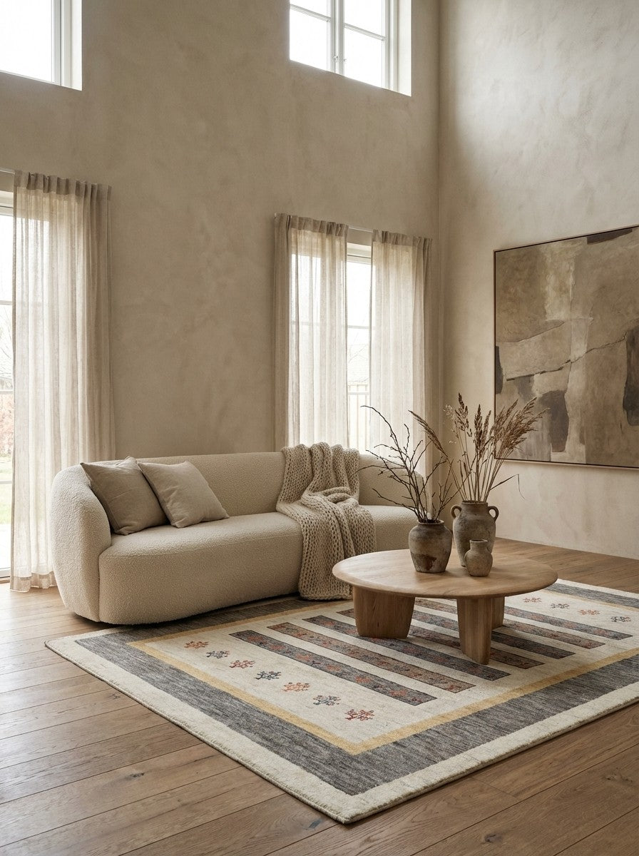 Gabbeh Sonnat — Hand-knotted, 152x203 cm, Beige, 100% Virgin Wool | Detail view