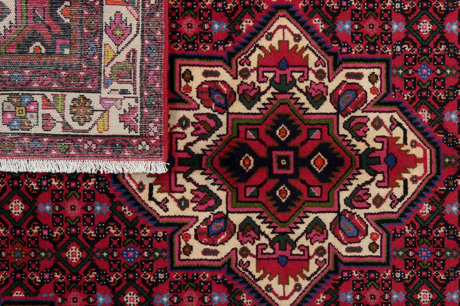 Hosseinabad — Hand-knotted, 151x191 cm, Red, 100% Virgin Wool | View 7
