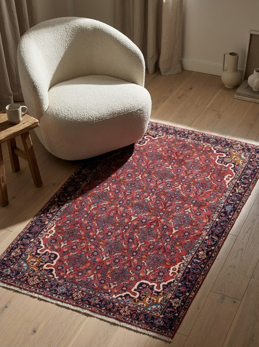 Bidjar Zandjan — Hand-knotted, 103x160 cm, Red, 100% Virgin Wool | Detail view