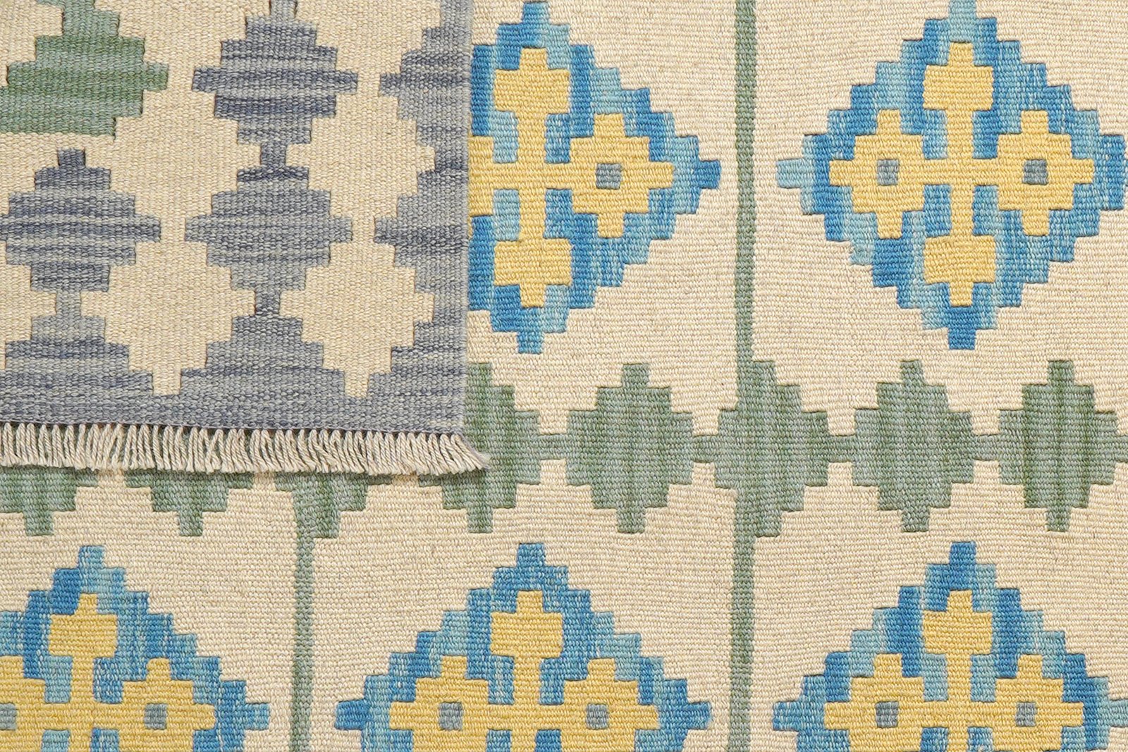 Kelim Gashgai — Handmade, 117x172 cm, Beige, 100% Virgin Wool | View 6