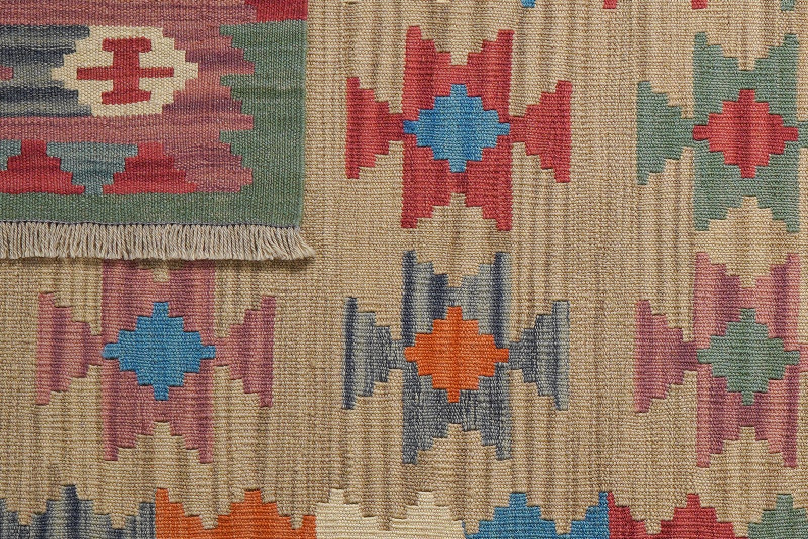 Kelim Gashgai — Handmade, 104x147 cm, Beige, 100% Virgin Wool | View 6