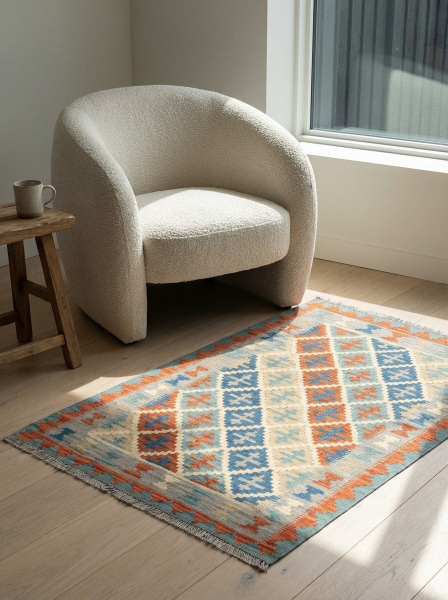 Kelim Gashgai — Handmade, 106x152 cm, Beige, 100% Virgin Wool | Detail view