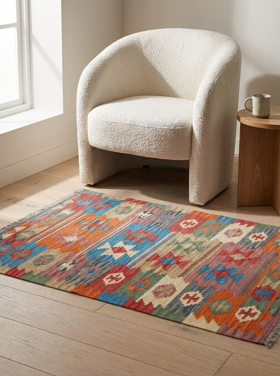 Kelim Gashgai — Handmade, 103x150 cm, Multicolor, 100% Virgin Wool | Detail view