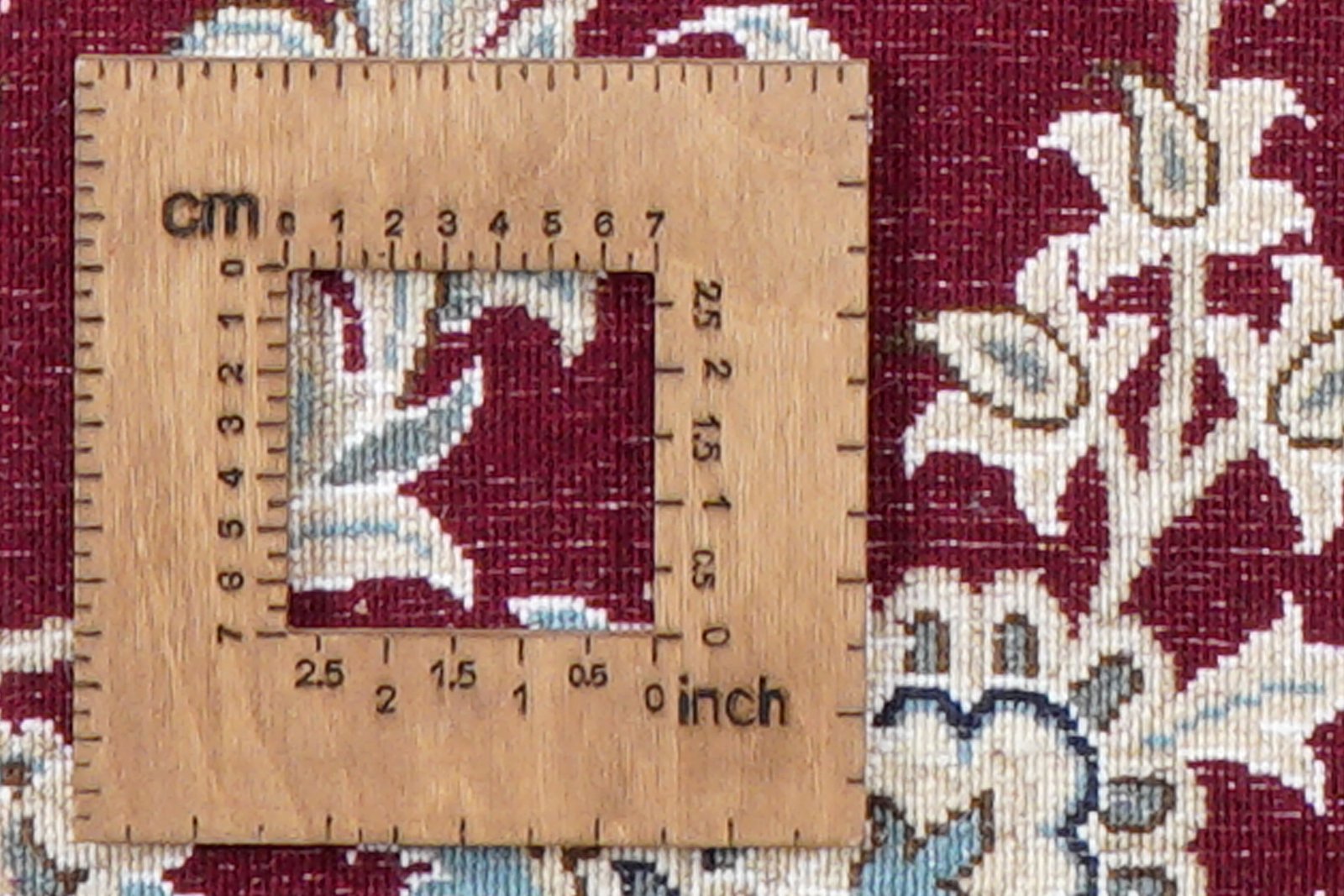Nain 12La — Hand-knotted, 192x294 cm, Red, 100% Virgin Wool | View 8