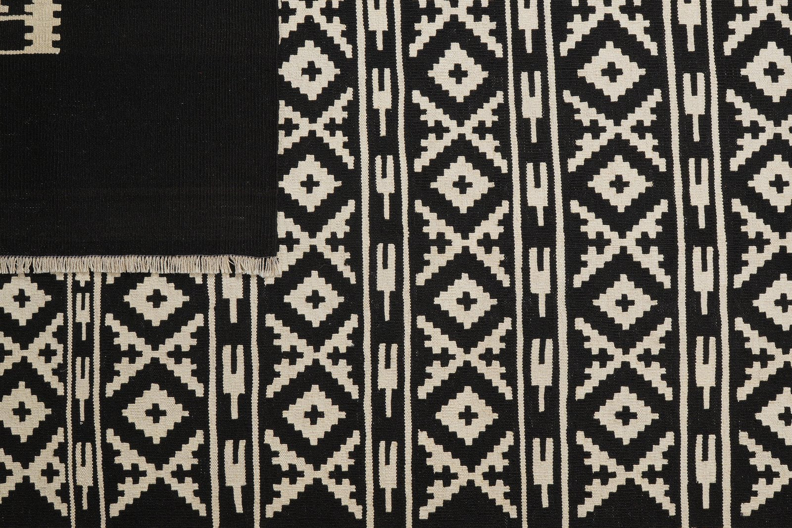 Kelim Gashgai — Handmade, 206x295 cm, Beige, 100% Virgin Wool | View 6