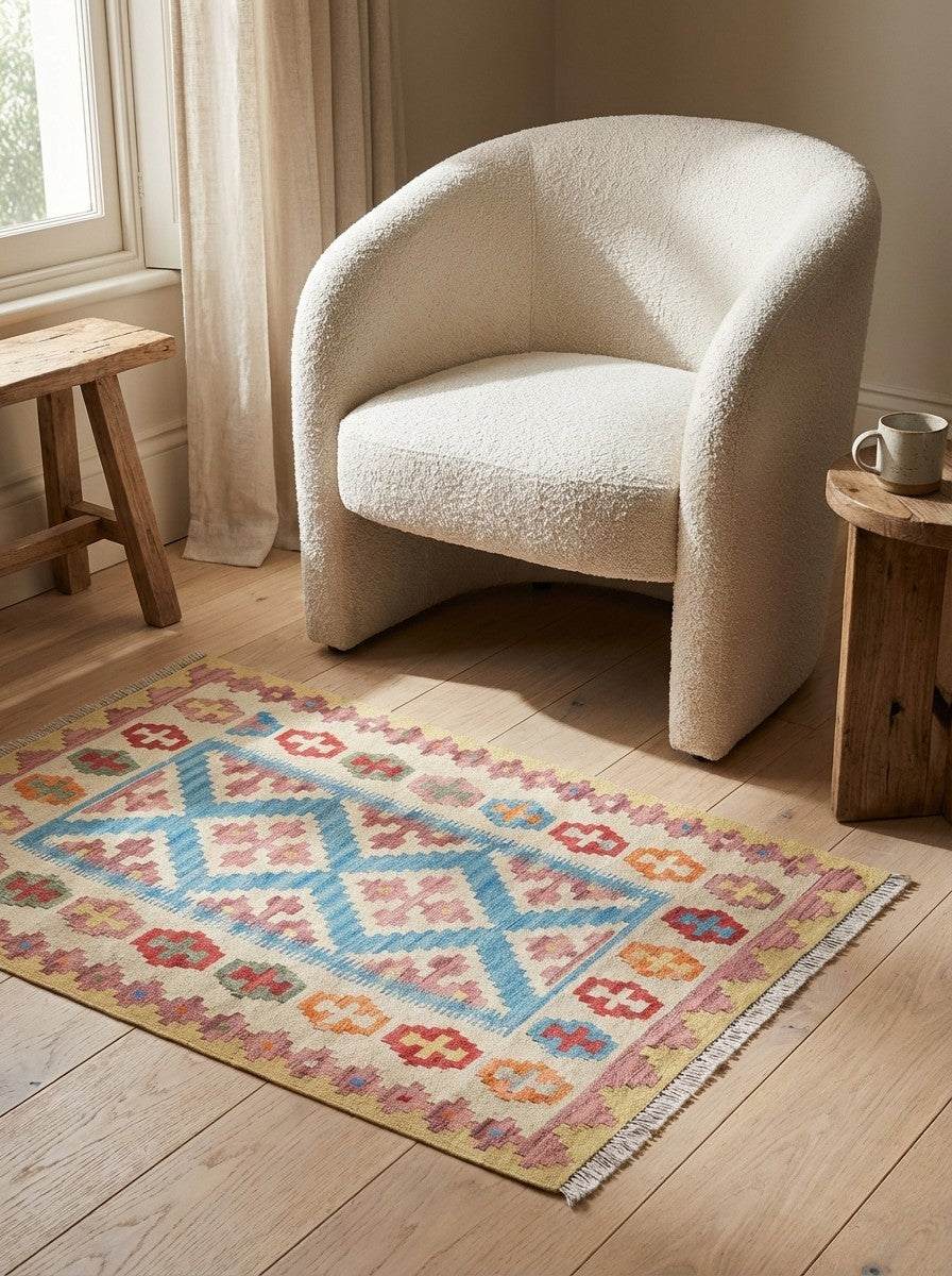 Kelim Gashgai — Handmade, 87x142 cm, Blue, 100% Virgin Wool | Detail view