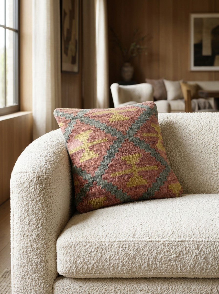 Kelim Kissen — Handmade, 40x40 cm, Multicolor, 100% Virgin Wool | Detail view
