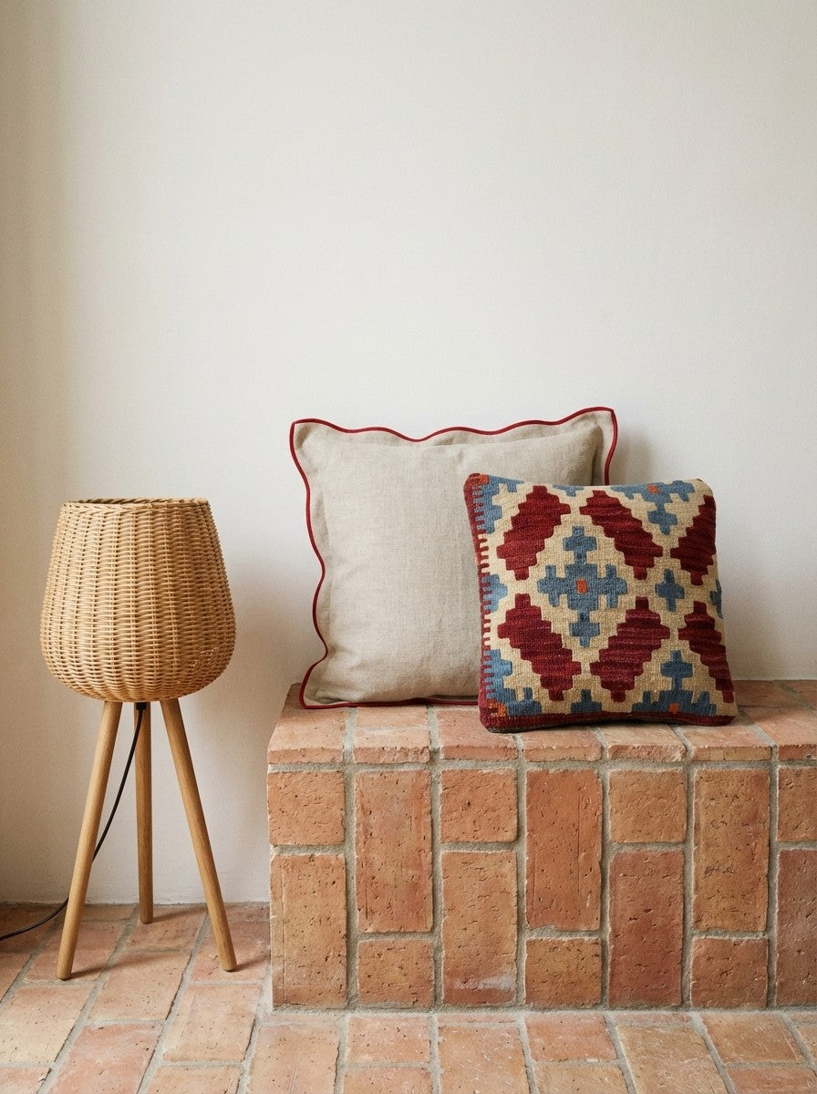 Kelim Kissen — Handmade, 40x40 cm, Multicolor, 100% Virgin Wool | Back view