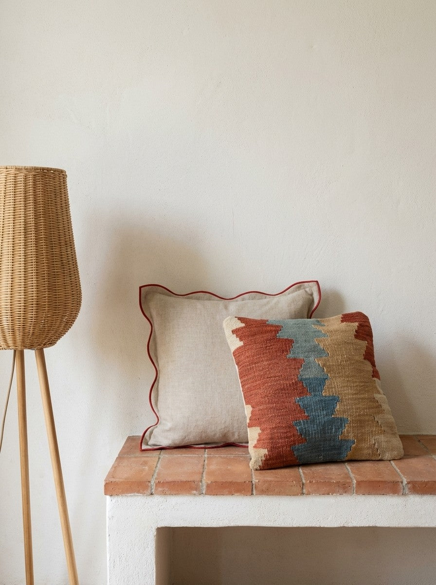 Kelim Kissen — Handmade, 40x40 cm, Multicolor, 100% Virgin Wool | Back view
