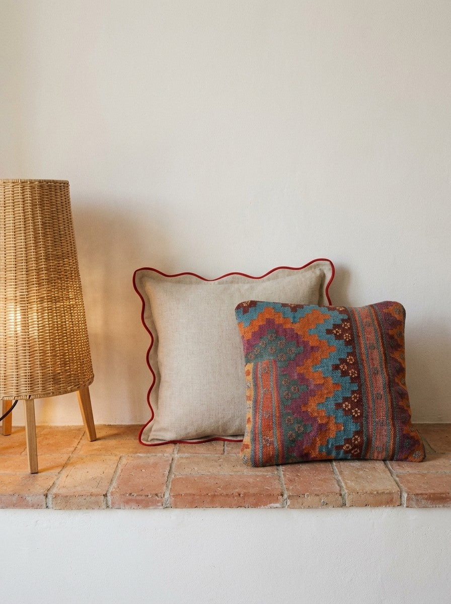 Kelim Kissen — Handmade, 40x40 cm, Multicolor, 100% Virgin Wool | Back view