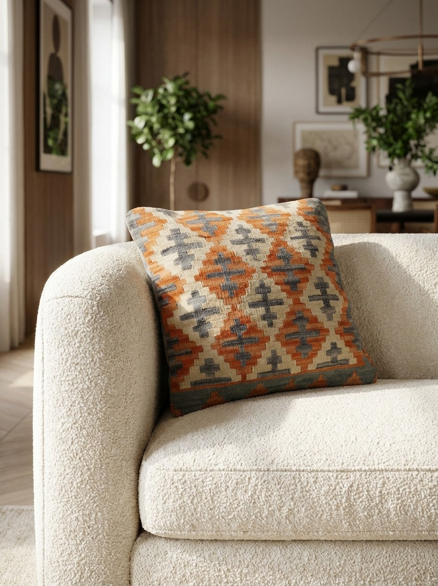 Kelim Kissen — Handmade, 65x65 cm, Multicolor, 100% Virgin Wool | Detail view