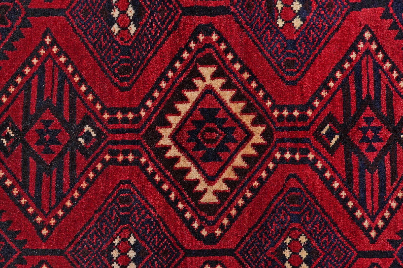 Lori — Hand-knotted, 172x252 cm, Red, 100% Virgin Wool | View 6