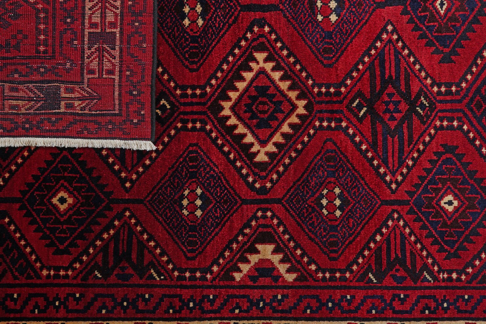 Lori — Hand-knotted, 172x252 cm, Red, 100% Virgin Wool | View 7