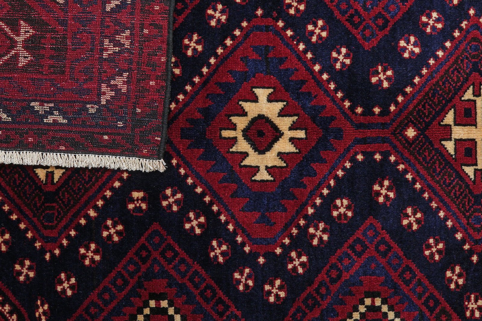Lori — Hand-knotted, 144x191 cm, Blue, 100% Virgin Wool | View 7