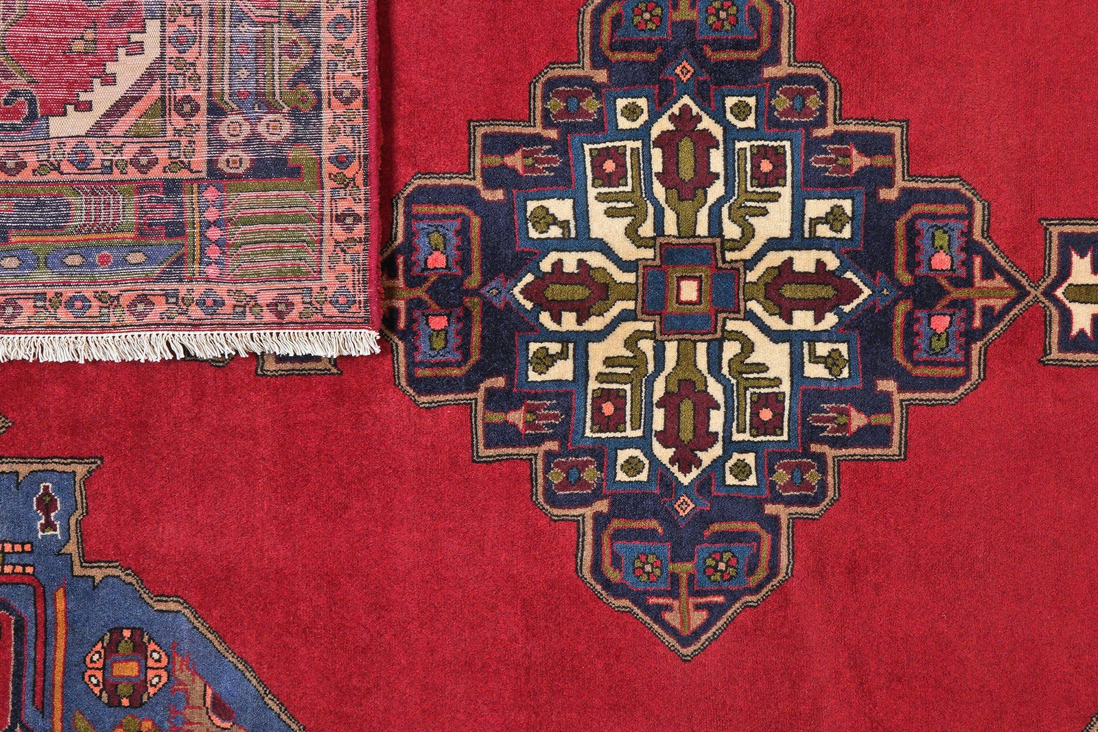 Kolyai — Hand-knotted, 153x233 cm, Red, 100% Virgin Wool | View 7