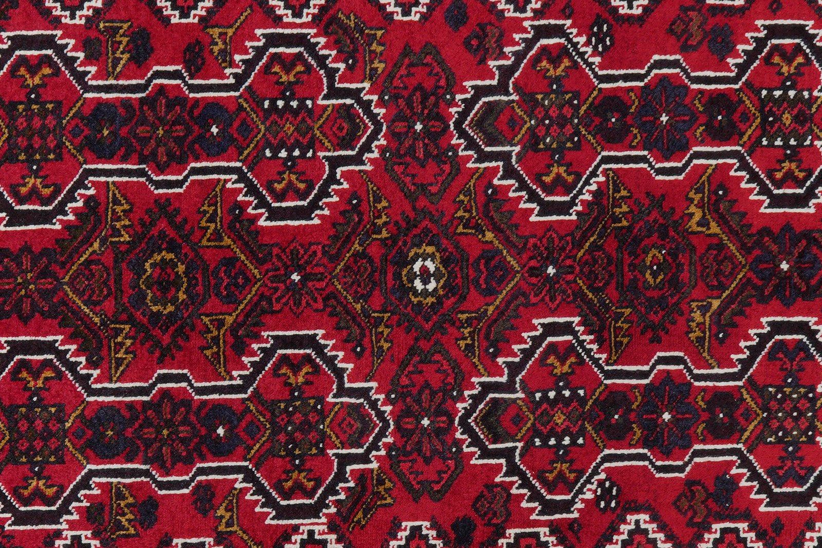 Bandereyhan — Hand-knotted, 113x156 cm, Red, 100% Virgin Wool | View 6