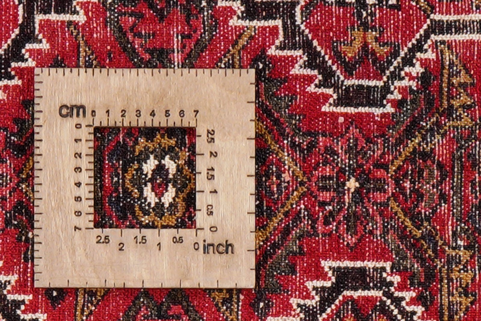 Bandereyhan — Hand-knotted, 113x156 cm, Red, 100% Virgin Wool | View 8