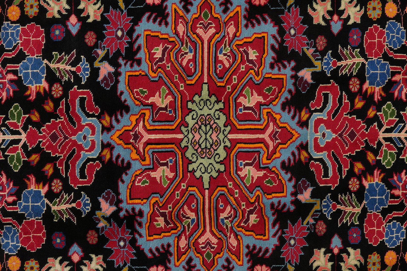 Nahavand — Hand-knotted, 153x197 cm, Black, 100% Virgin Wool | View 6