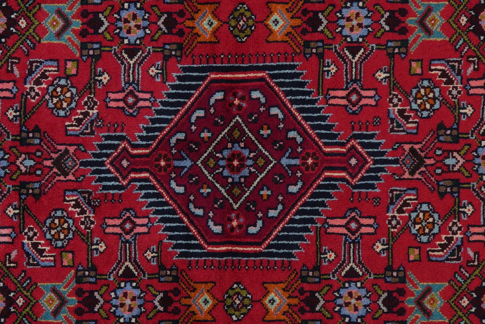 Assadabad — Hand-knotted, 103x154 cm, Red, 100% Virgin Wool | View 6