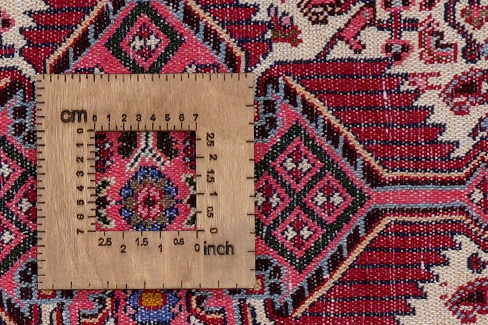 Assadabad — Hand-knotted, 79x130 cm, Beige, 100% Virgin Wool | View 8