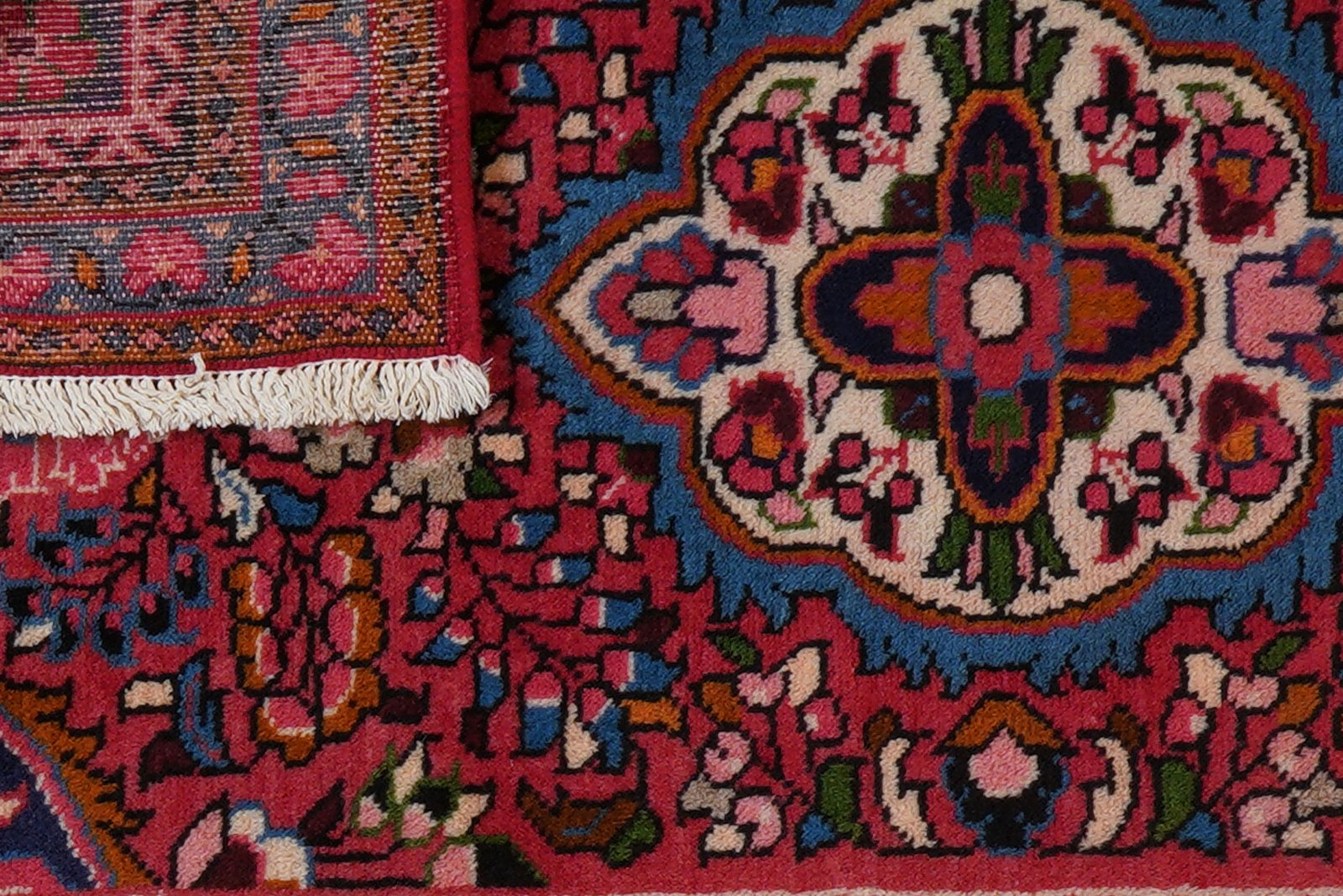 Lilian — Hand-knotted, 72x124 cm, Red, 100% Virgin Wool | View 7