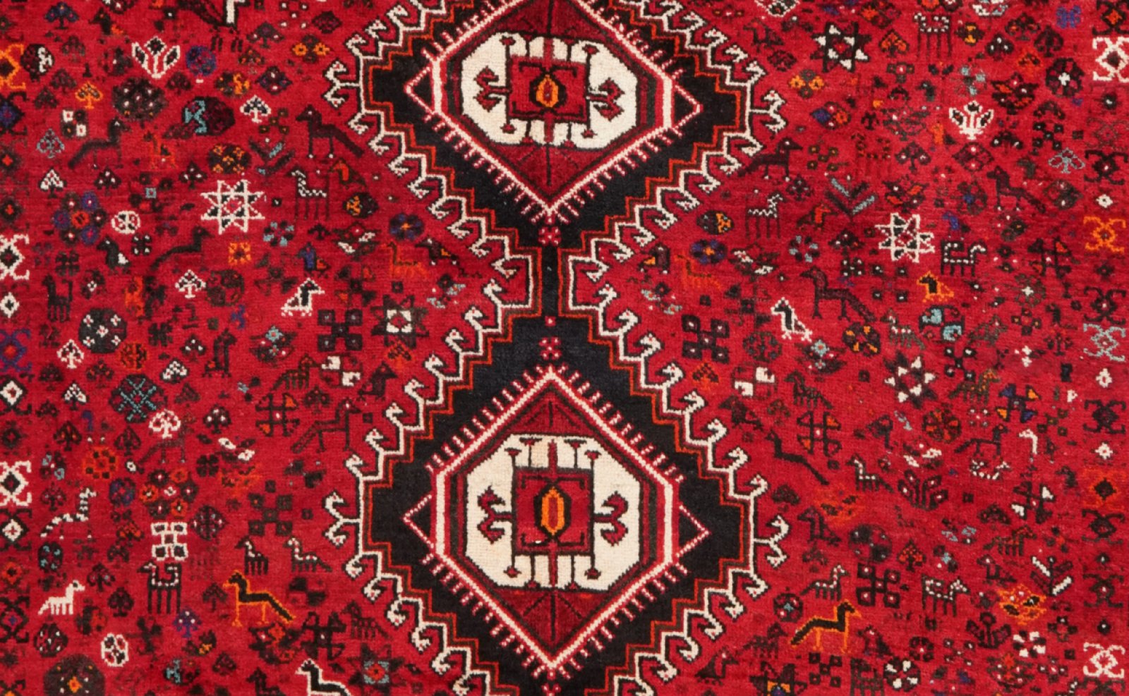 Shiraz — Hand-knotted, 227x318 cm, Red, 100% Virgin Wool | View 4