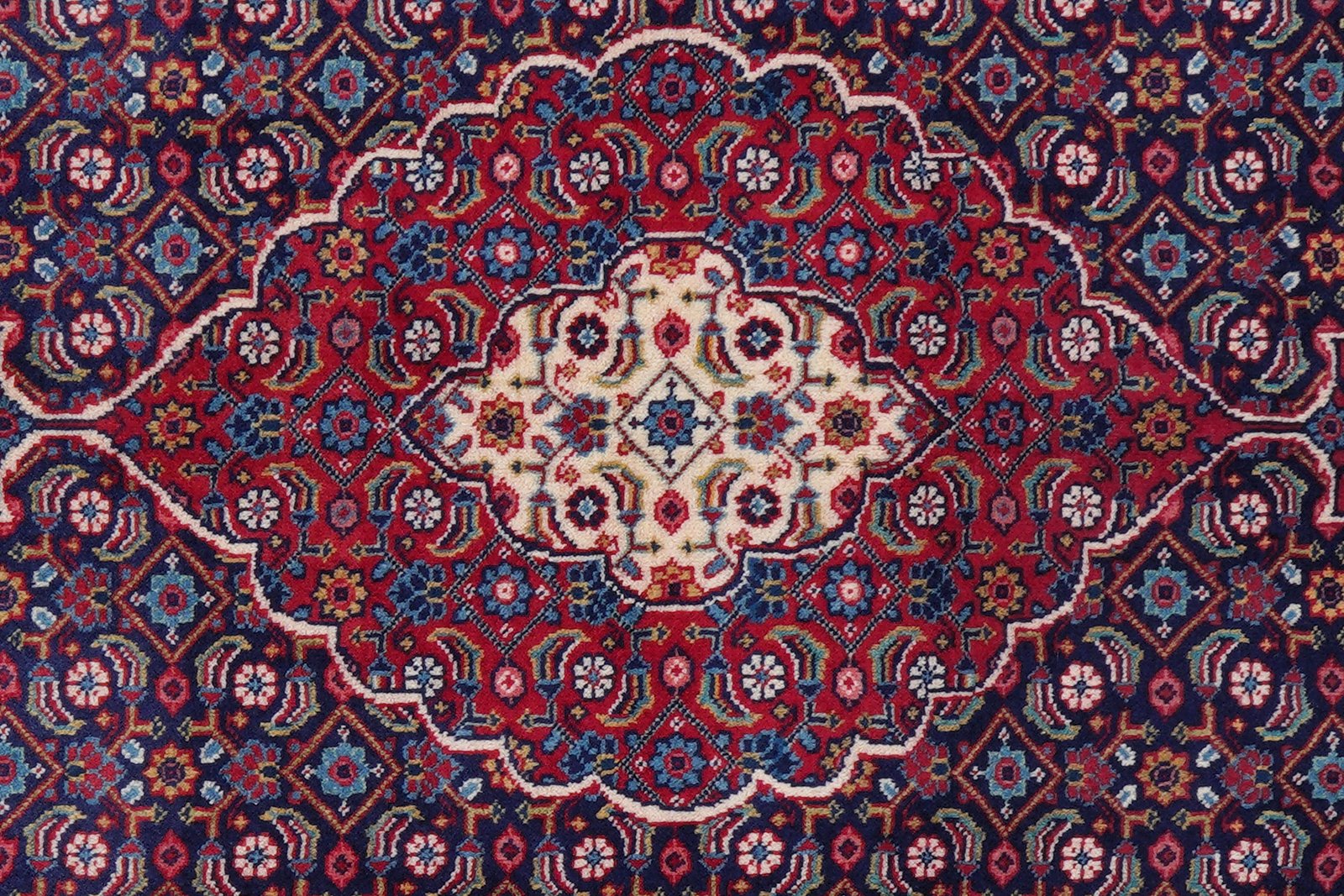 Sarough — Hand-knotted, 106x148 cm, Blue, 100% Virgin Wool | View 6
