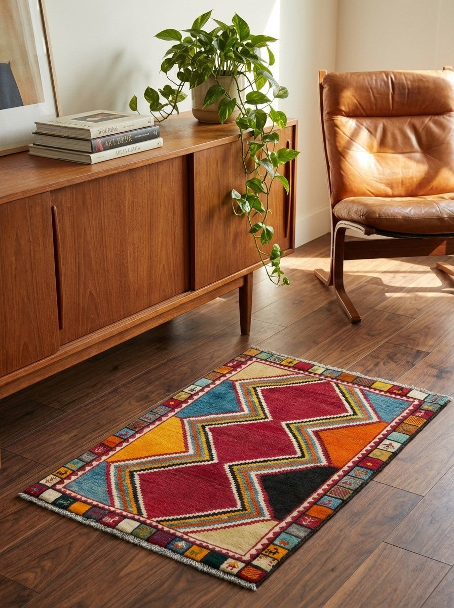 Gashgai — Hand-knotted, 101x148 cm, Red, 100% Virgin Wool | Back view