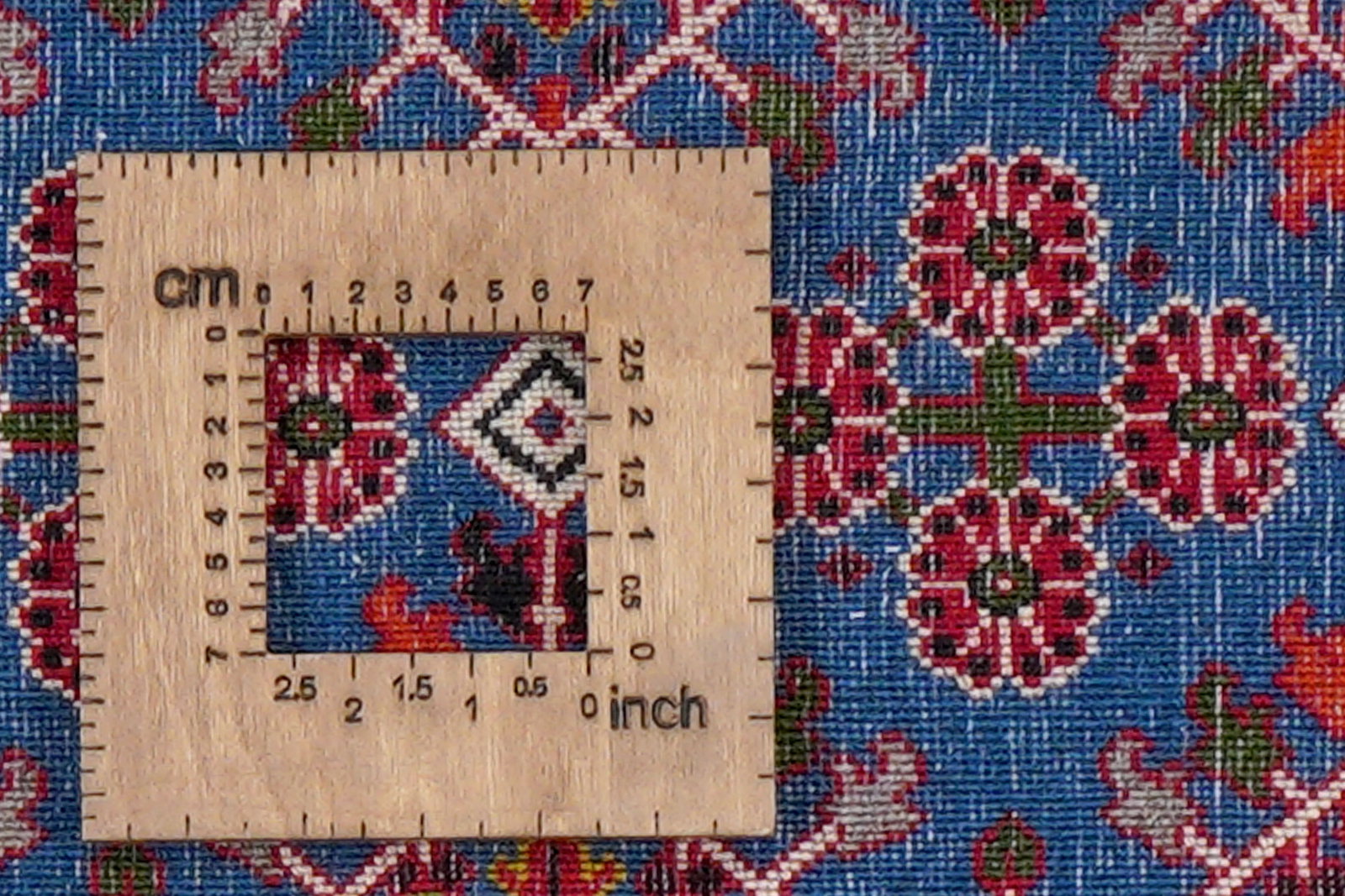 Meymeh — Handgefertigt, 158x110 cm, Rot, 100% Virgin Wool | View 9