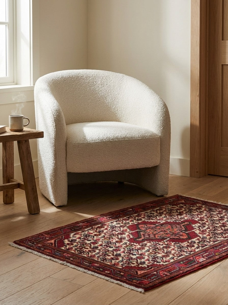 Assadabad — Hand-knotted, 78x126 cm, Beige, 100% Virgin Wool | Detail view