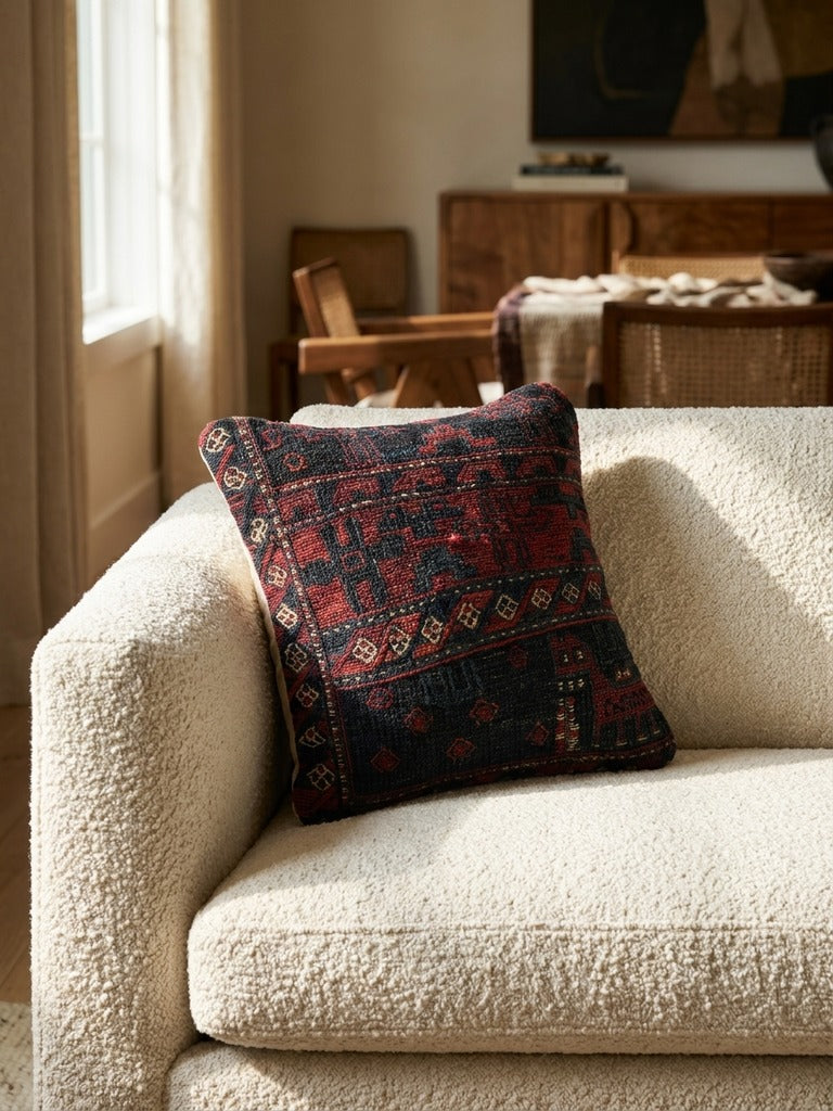Kelim Cushion · Handcrafted – Blue, 40x40 cm, detail view