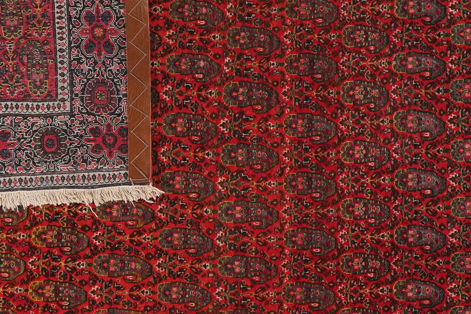 Farahan — Hand-knotted, 105x154 cm, Red, 100% Virgin Wool | View 5
