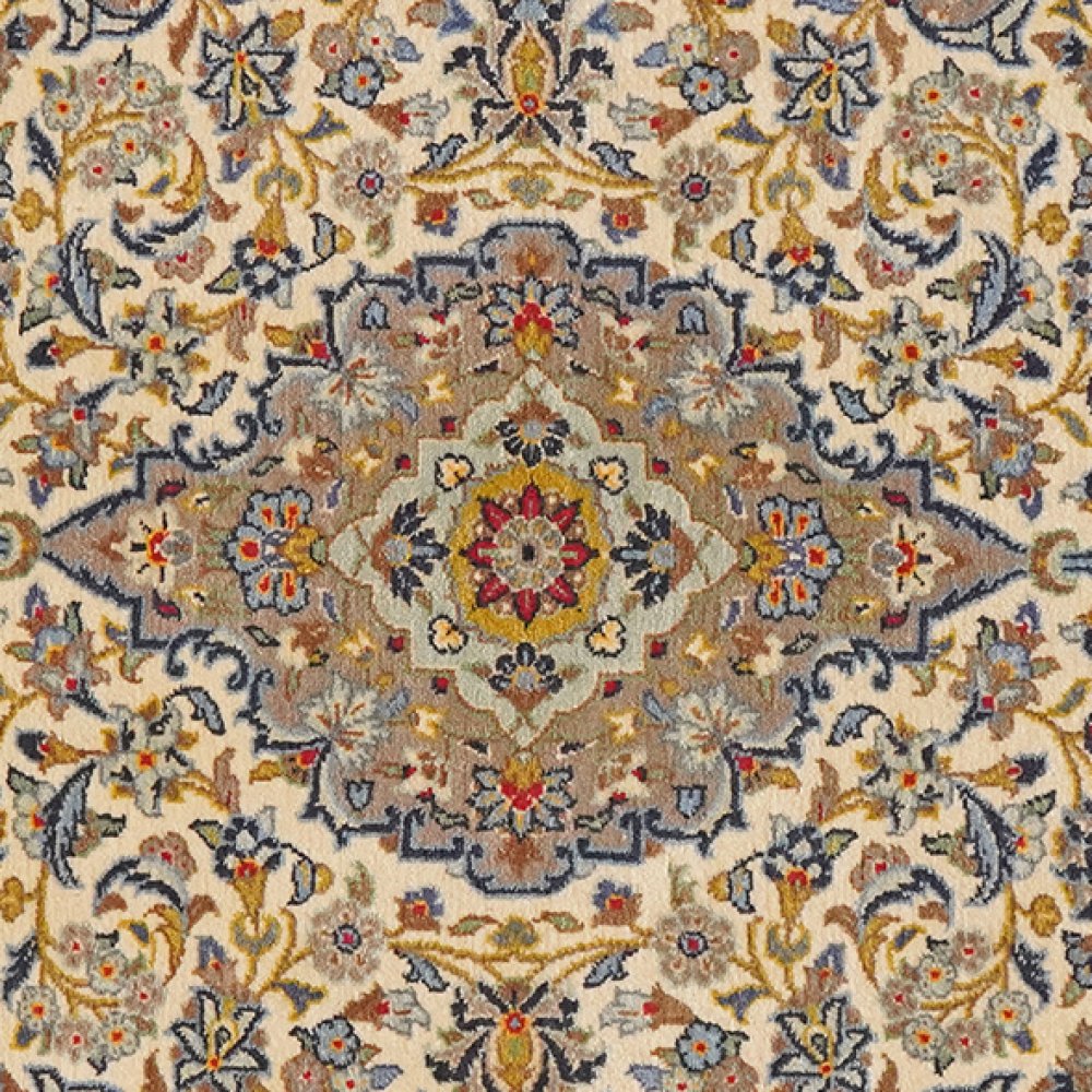 Kashan — Hand-knotted, 113x169 cm, Beige, 100% Virgin Wool | View 4