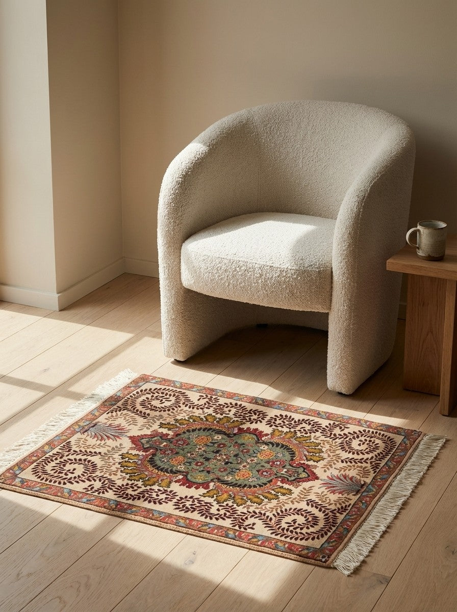 Tabriz Old — Hand-knotted, 64x81 cm, Beige, 100% Virgin Wool | Detail view