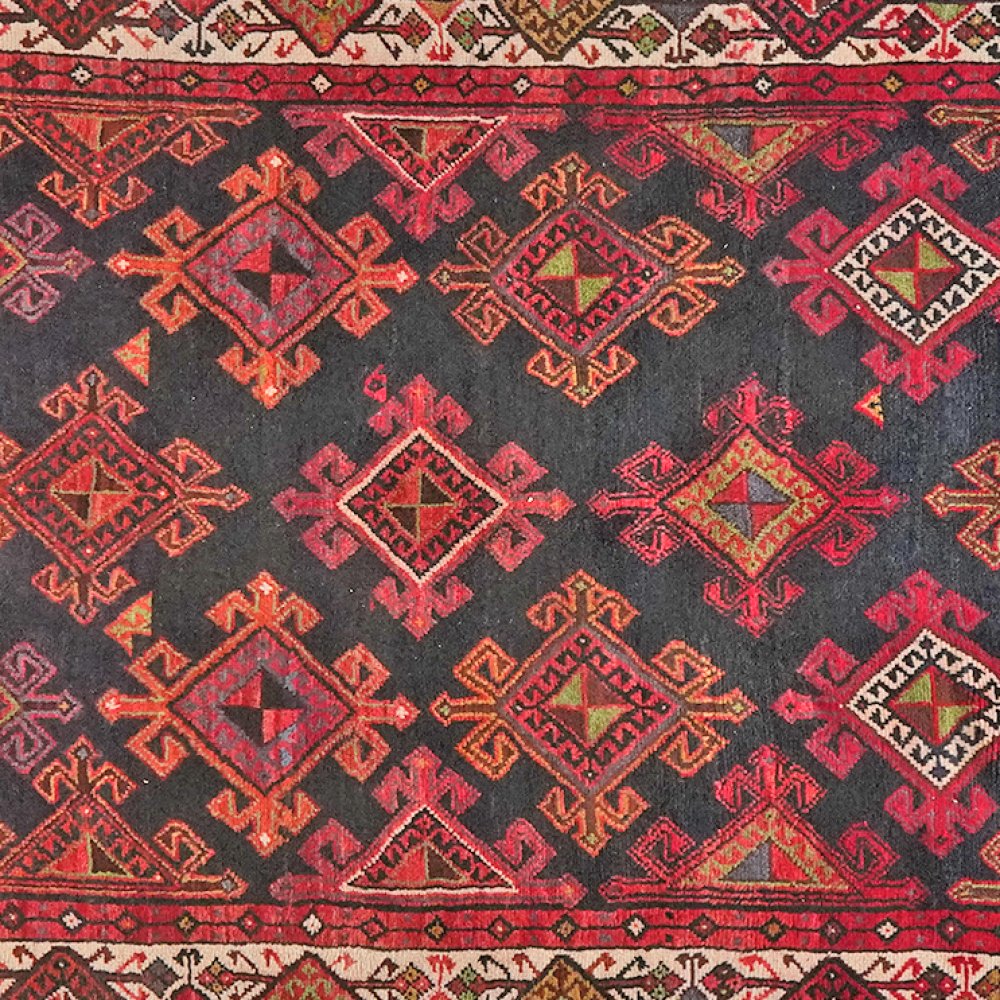 Veramin — Hand-knotted, 166x350 cm, Black, 100% Virgin Wool | View 4