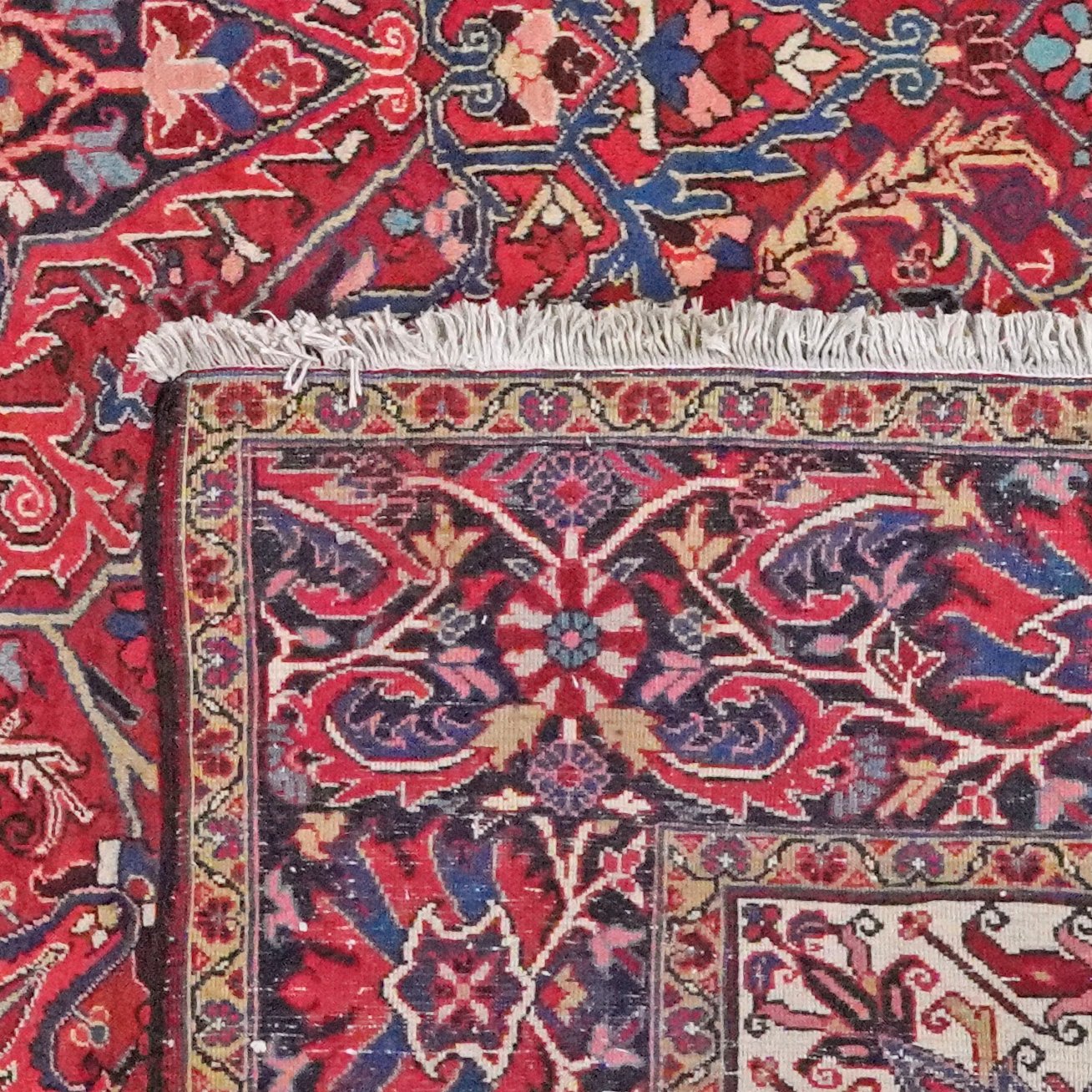 Heriz — Hand-knotted, 298x390 cm, Red, 100% Virgin Wool | View 6